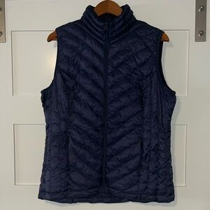 32 Heat dark blue-ish quilted light weight Puffer zip vest.